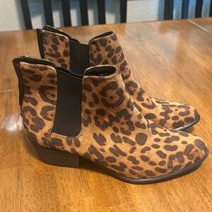 Women’s ankle boots nwot